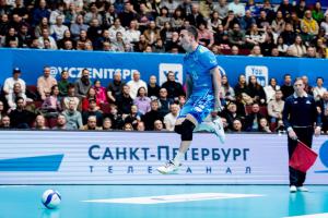 (Miniature) Russie : Grebennikov en finale